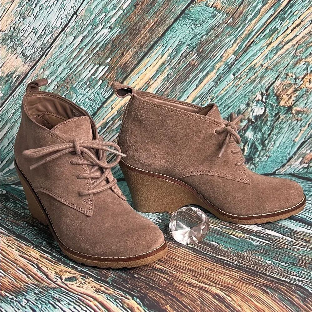 White Mountain Lambert suede wedge ankle booties in a taupe/grey color